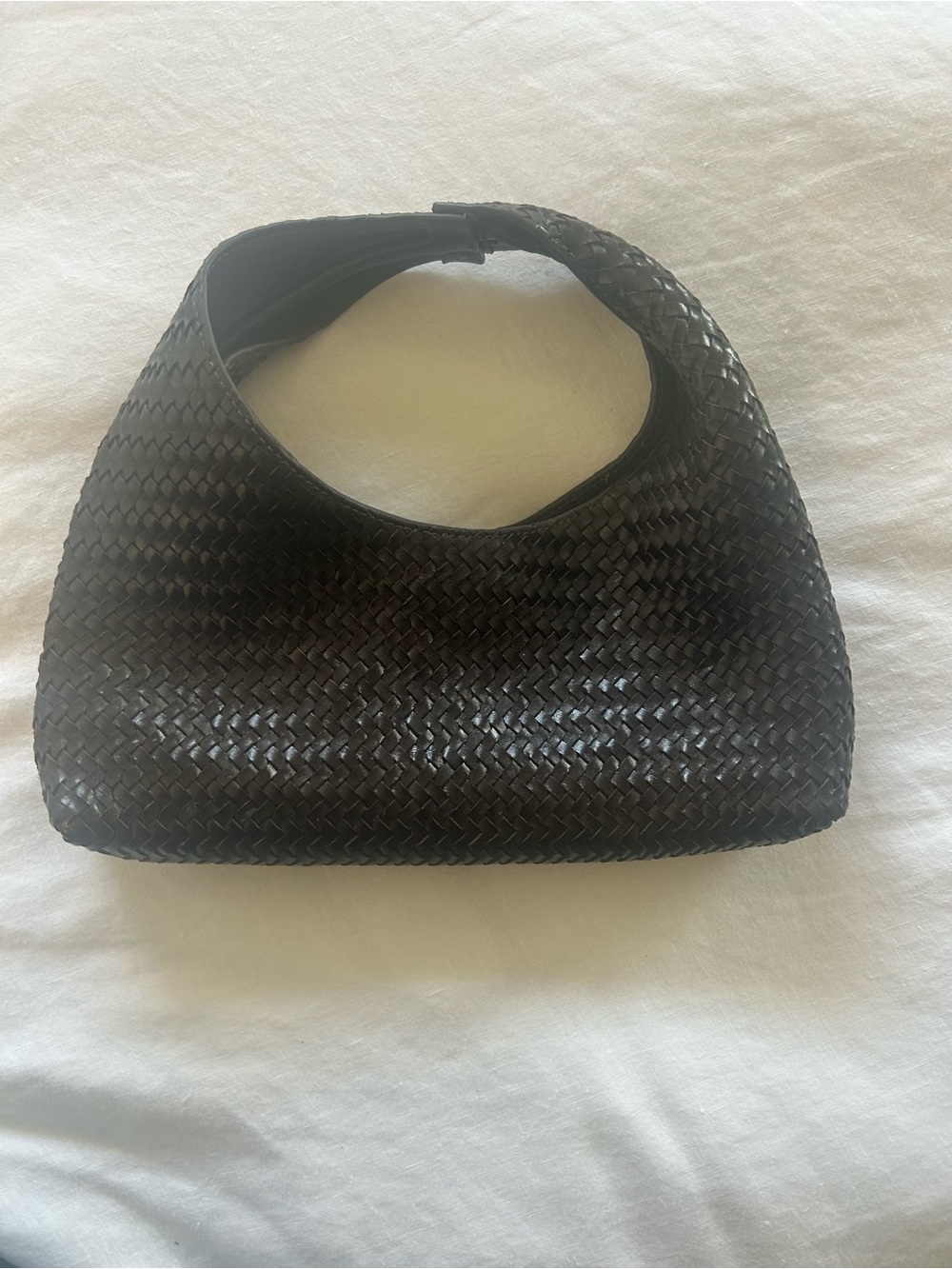 ** New with Tag - Mango Leather Woven Mini Shoulder Bag - Chocolate. - Picture 2 of 3
